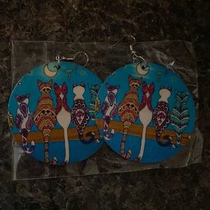 Womens cat earrings brand new.